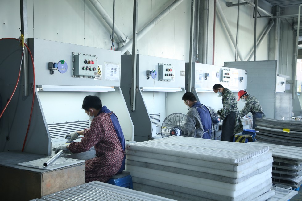 Why RONG Is The Best Grinding Solution For Cnc Machining Parts?