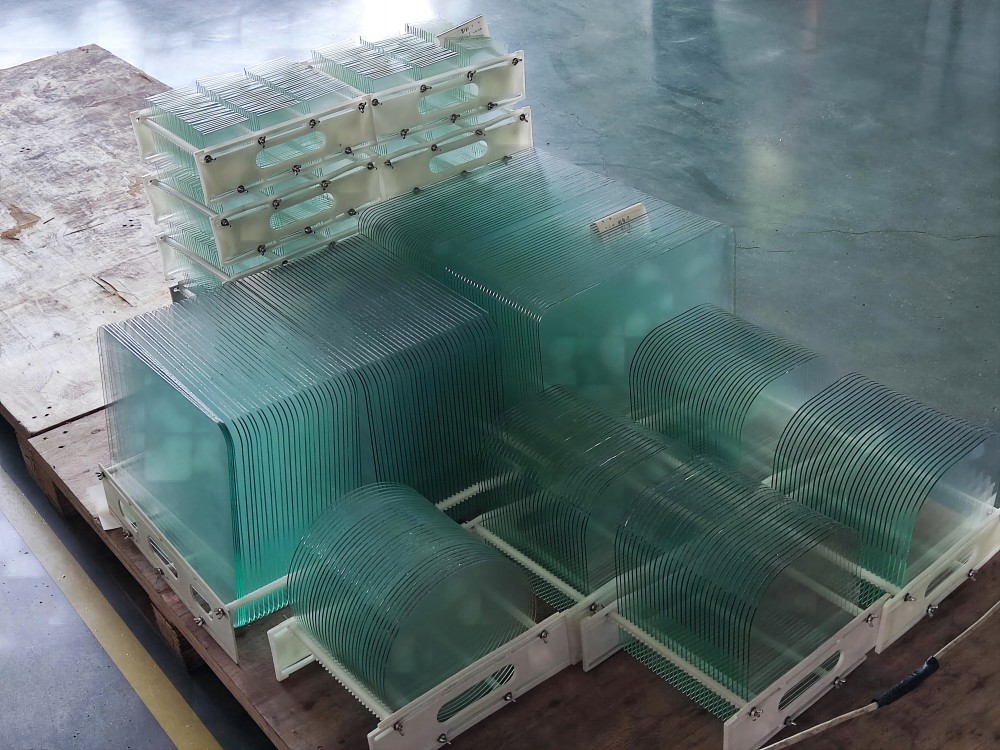 Why RONG Is the Best Choice for Custom Glass Panel