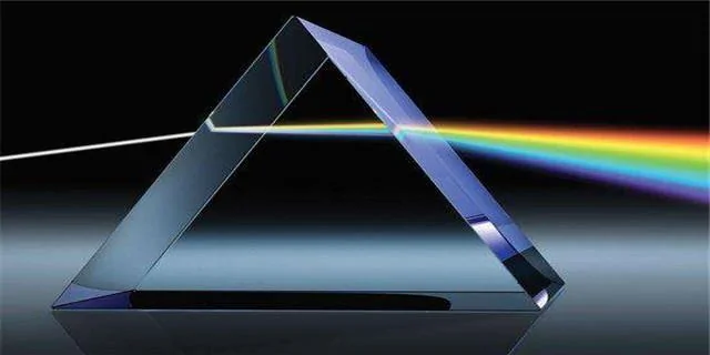 What Are The Optical Properties Of Glass?
